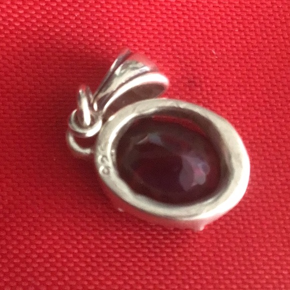 925 Pendant with Faceted Ethiopian Green Opal - Picture 2 of 4